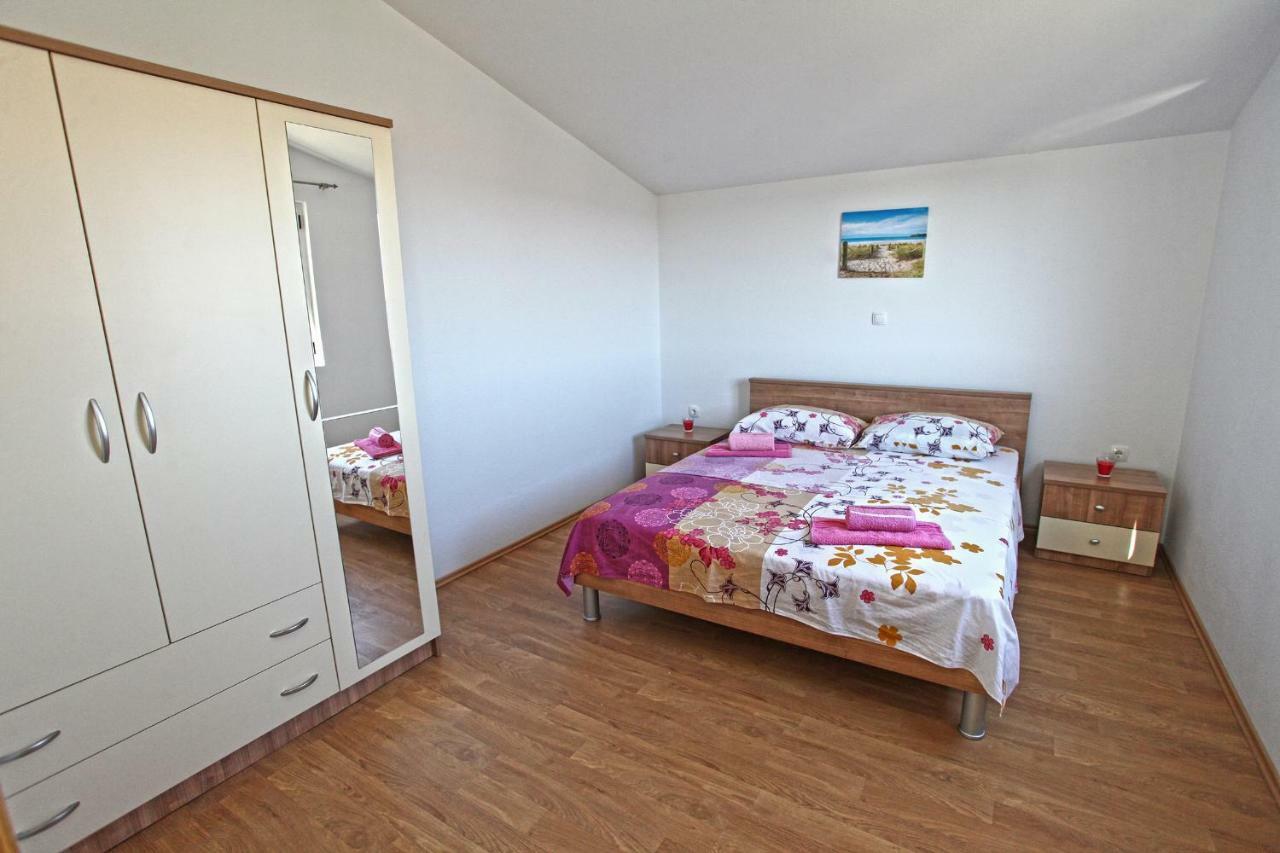 Apartments Ukic Kaštela Eksteriør billede