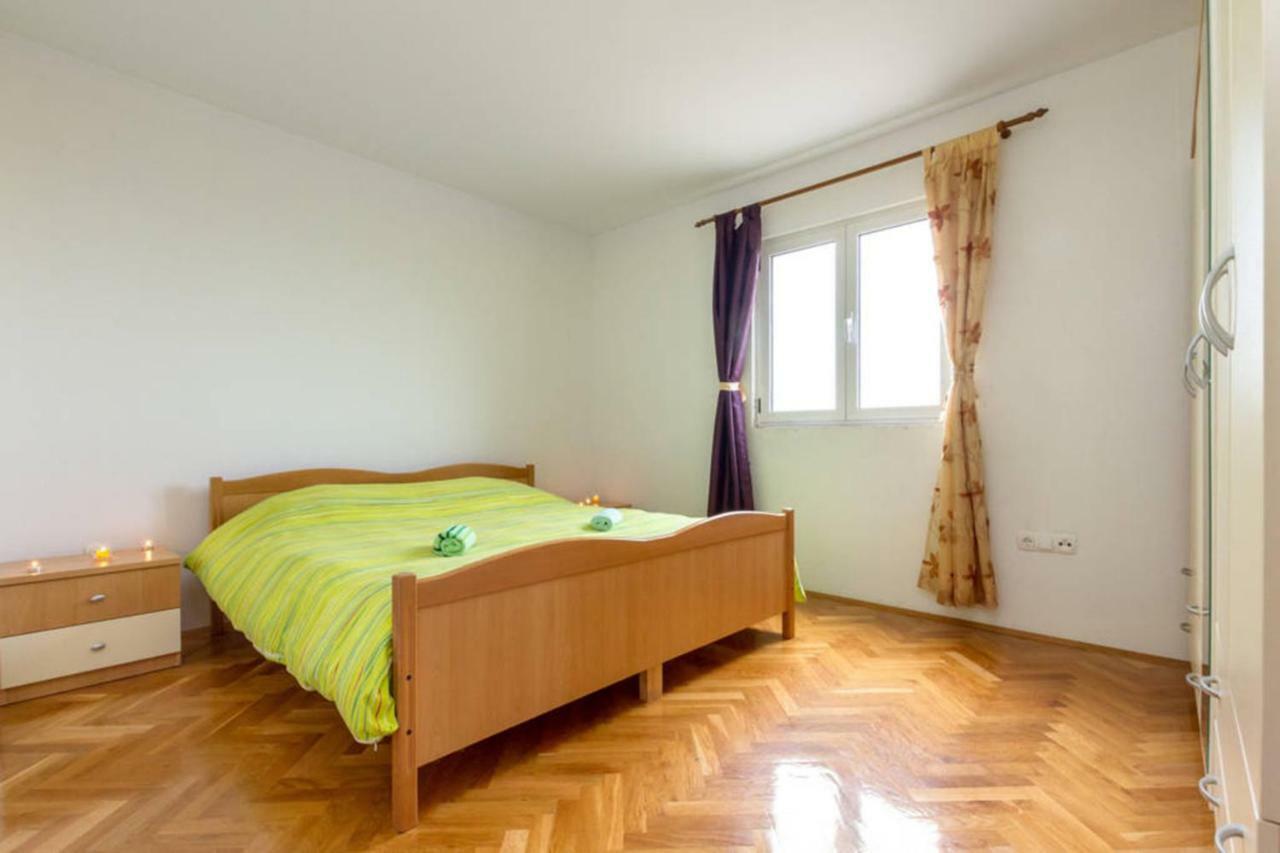 Apartments Ukic Kaštela Eksteriør billede